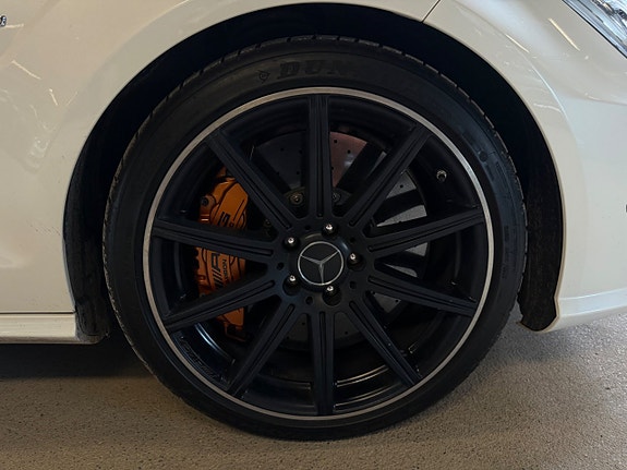 Mercedes-Benz CLS63 18 of 20