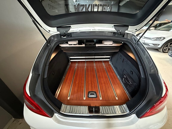Mercedes-Benz CLS63 16 of 20