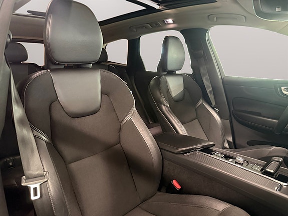 Volvo XC60 12 of 24