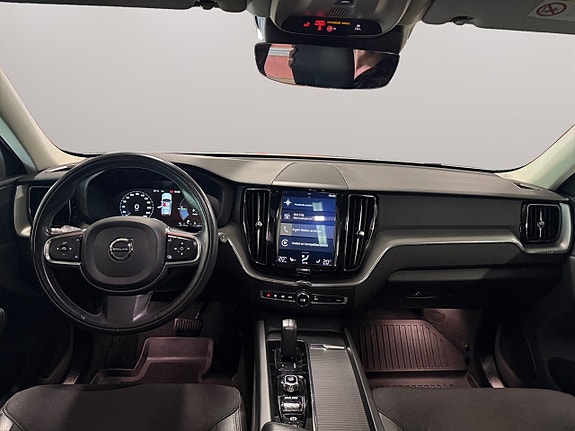 Volvo XC60 13 of 24