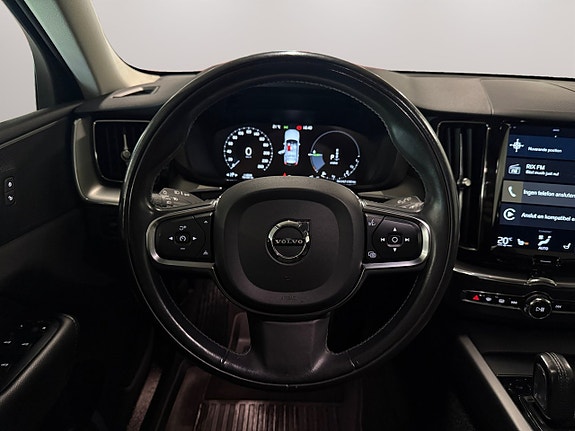 Volvo XC60 14 of 24
