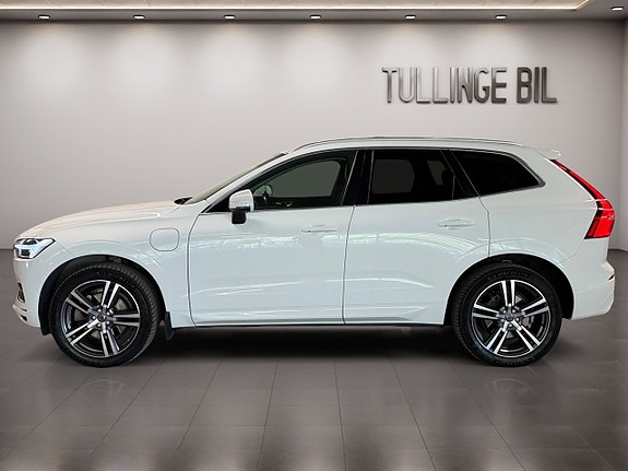 Volvo XC60 2 of 24