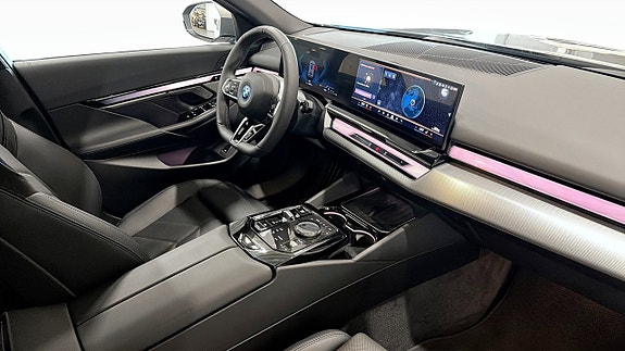 BMW 530e 3 of 14