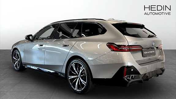 BMW 530e 2 of 14