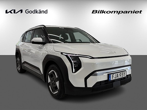 Kia EV3 3 of 5