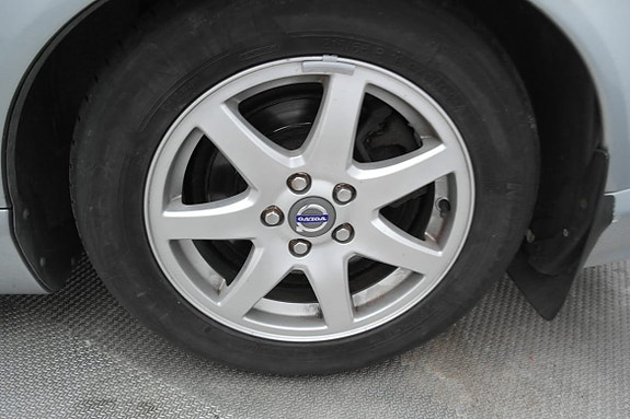 Volvo V70 23 of 26
