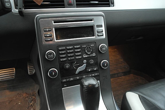 Volvo V70 14 of 26