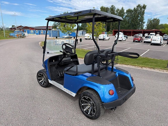 Golfbil EZ-GO TXT | Omklädd | Nya batterier 3 of 3