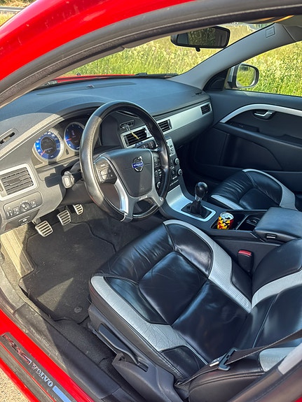 Volvo V70 6 of 11