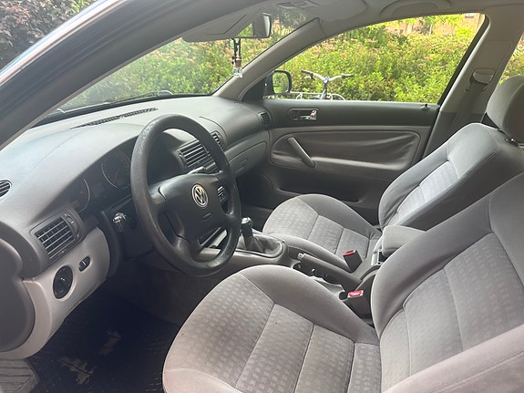 Volkswagen Passat 6 of 8