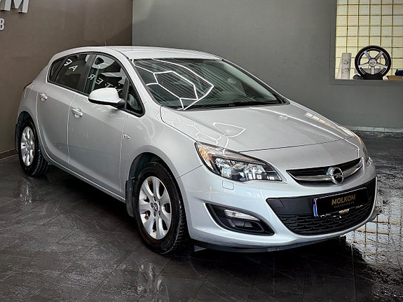 Opel Astra 3 of 5