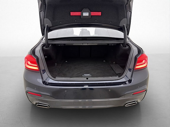 BMW 530e 29 of 30