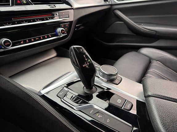 BMW 530e 25 of 30