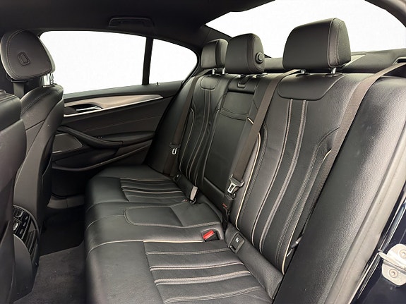 BMW 530e 28 of 30