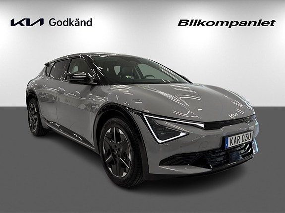 Kia EV6 3 of 5