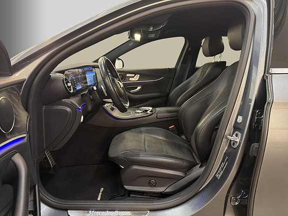 Mercedes-Benz E220 8 of 30