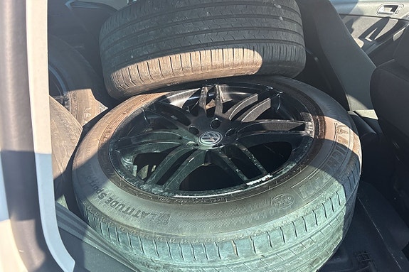 Volkswagen Tiguan 10 of 26