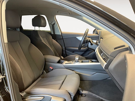 Audi A4 15 of 26