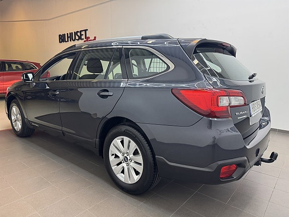 Subaru Outback 4 of 5