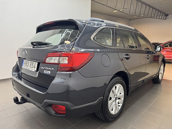 Subaru Outback 3 of 5