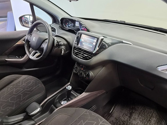 Peugeot 2008 9 of 22