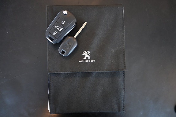 Peugeot e-Partner 18 of 18