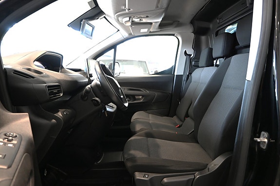 Peugeot e-Partner 8 of 18