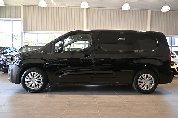 Peugeot e-Partner 2 of 5