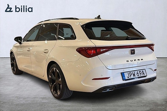 Cupra Leon 2 of 5