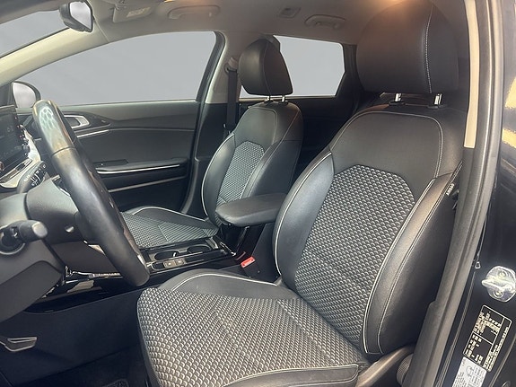 Kia Ceed 8 of 9