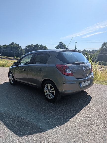 Opel Corsa 4 of 5