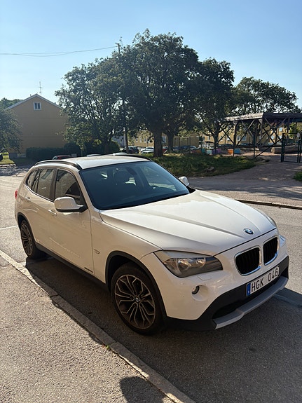 BMW X1 2 of 5