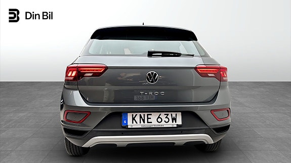 Volkswagen T-Roc 5 of 12