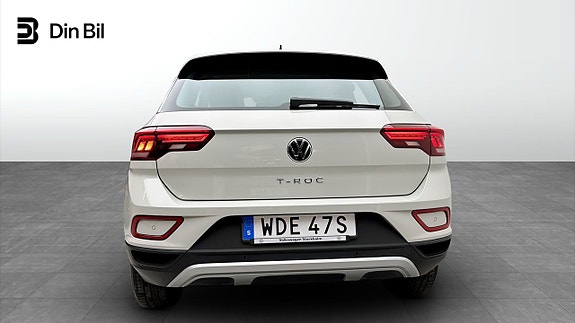 Volkswagen T-Roc 5 of 12