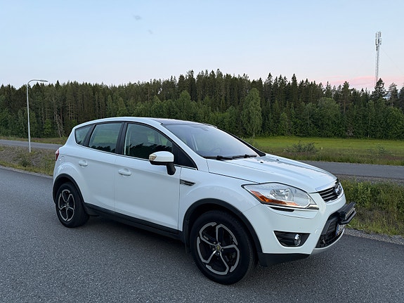 Ford Kuga 2 of 5