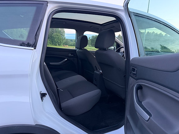 Ford Kuga 5 of 5