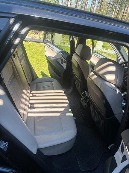 BMW X5 8 of 20