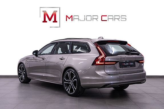 Volvo V90 4 of 5