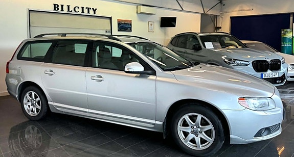 Volvo V70 6 of 17
