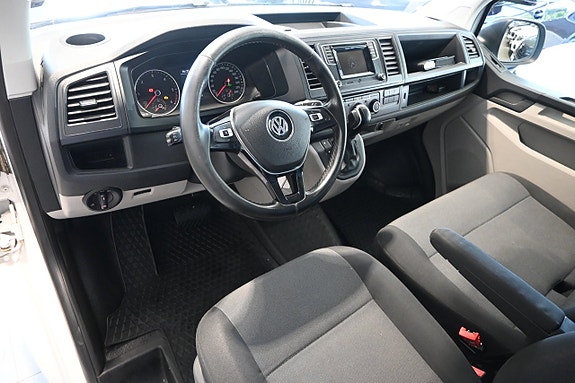 Volkswagen Transporter 6 of 15