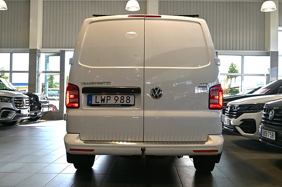 Volkswagen Transporter 4 of 5