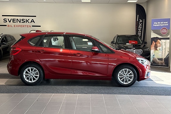 BMW 218i 2 of 5