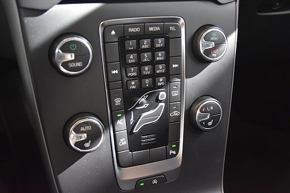 Volvo V40 12 of 13