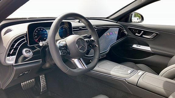 Mercedes-Benz 300 E 4 of 5