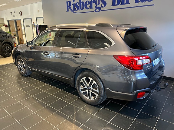 Subaru Outback 4 of 5