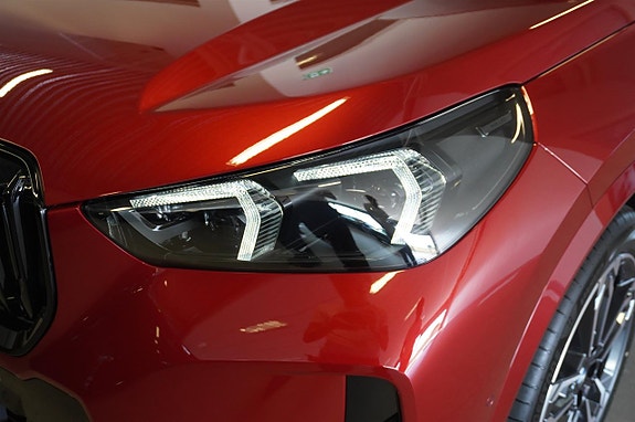 BMW X1 3 of 5