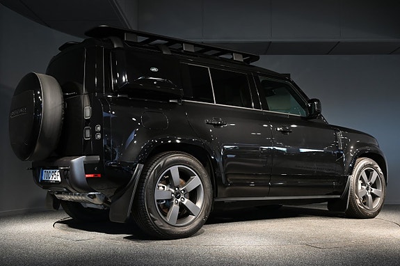 Land Rover Defender 90 7 of 28