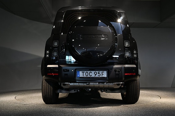 Land Rover Defender 90 5 of 5