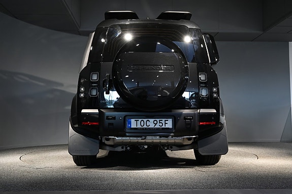 Land Rover Defender 90 6 of 28