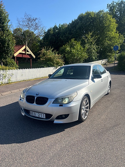 BMW 530i 2 of 9